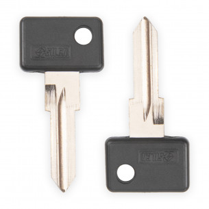 2x Key for Zadi Vespa Aprilia Ducati Piaggio Porsche Autos and Motorcycles C5001-C6475